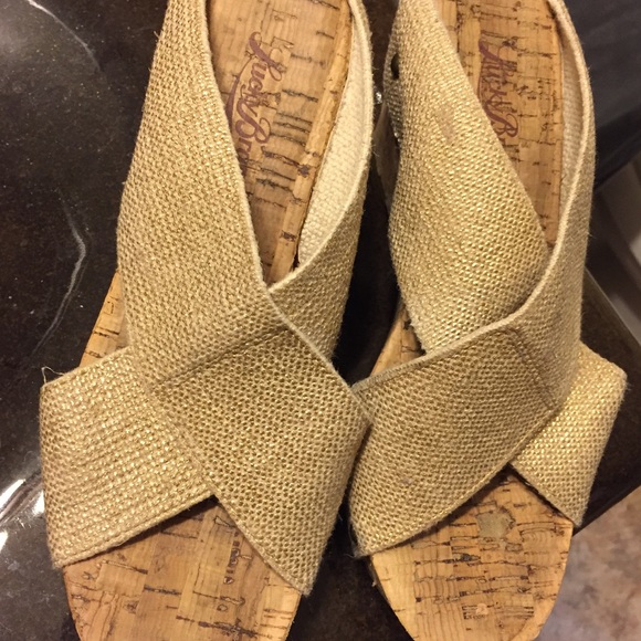 Natural Gold Metalic Linen Platform Wedges - Picture 2 of 5